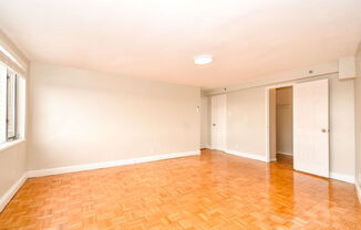 1 bed, 1.5 baths, 1,003 sqft, $3,160