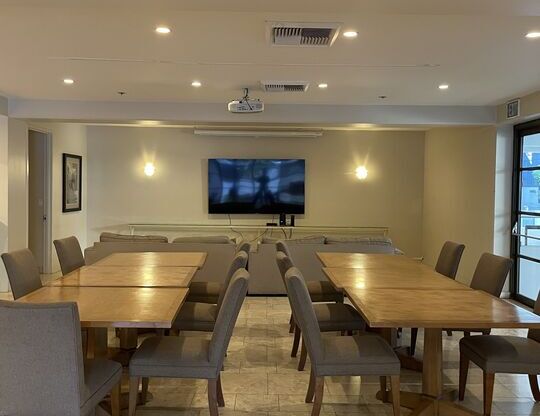 2 beds, 2 baths, 1,264 sqft, $3,275, Unit 607