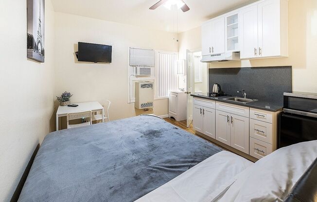 Soto Rose Apartments