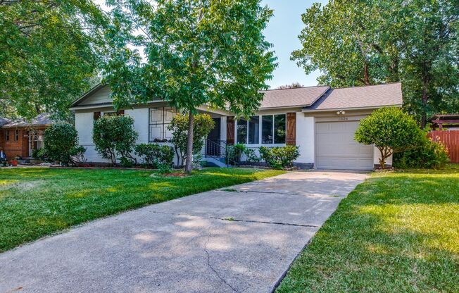 Stunning 3BD/2BA Mesquite Home