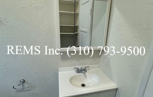 Studio, 1 bath, 342 sqft, $1,450, Unit 4243.25