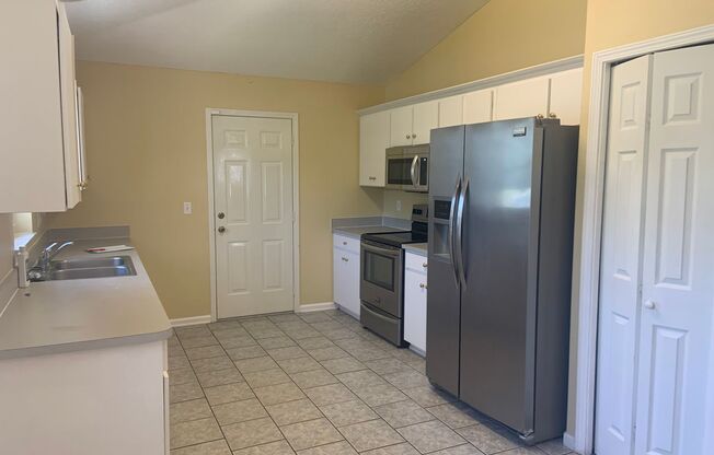 3 beds, 2 baths, $2,700