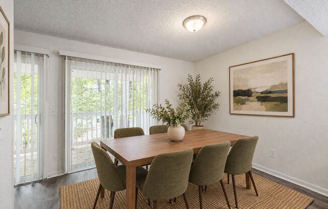 2 beds, 2 baths, 1,016 sqft, $1,195, Unit 2-13B