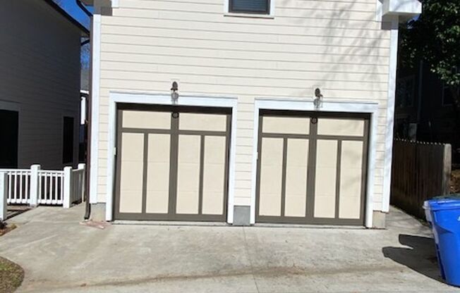 Charming 1-Bedroom Apartment Over Garage for Rent!