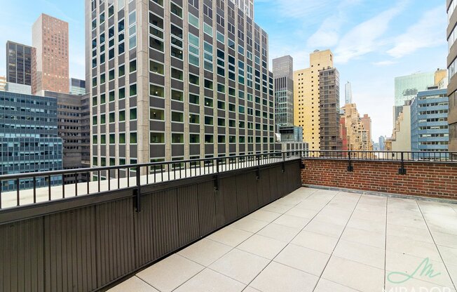 1 bed, 1 bath, $4,200, Unit 12B