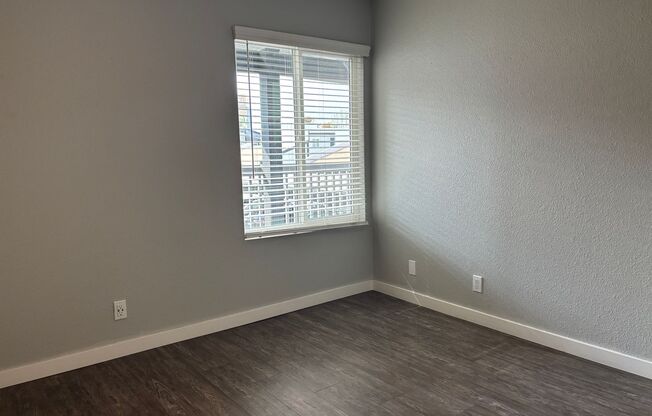 2 beds, 1 bath, 970 sqft, $2,860, Unit 0116