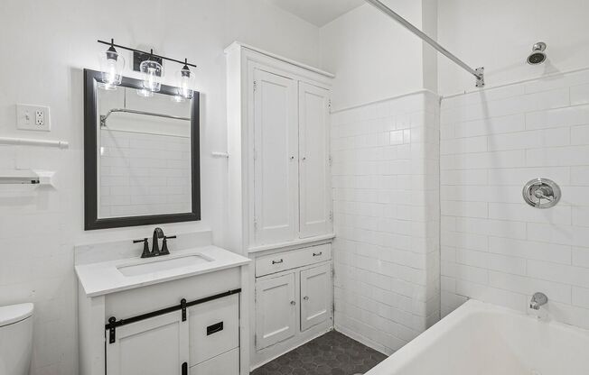 1 bed, 1 bath, 725 sqft, $2,097, Unit 1B