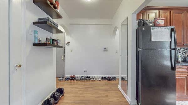 1 bed, 1 bath, 600 sqft, $1,900, Unit 910