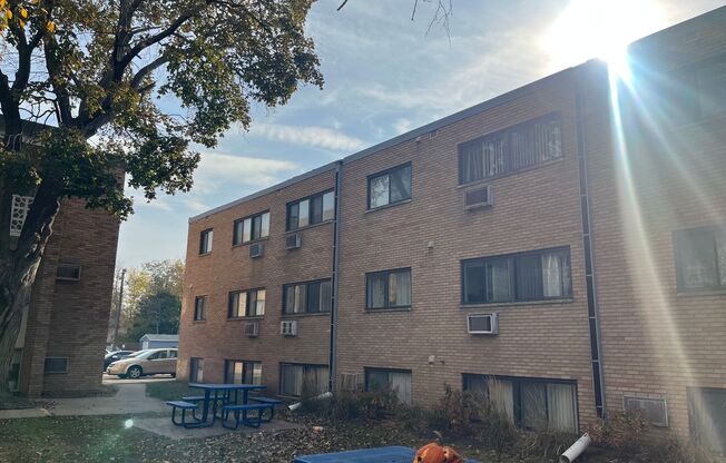 College Park Apartments