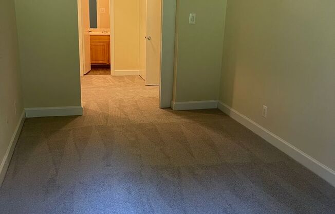 1 bed, 1 bath, 745 sqft, $1,780, Unit 14208 #A3