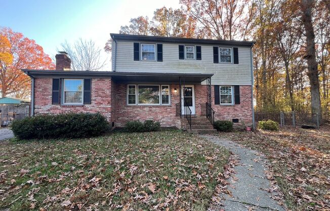 Spacious 4 Bedroom Home in Henrico Available NOW!