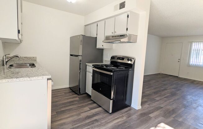 2 beds, 1 bath, 825 sqft, $975, Unit 210