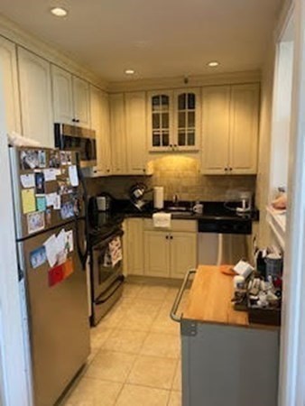 1 bed, 1 bath, 581 sqft, $3,500, Unit 5B