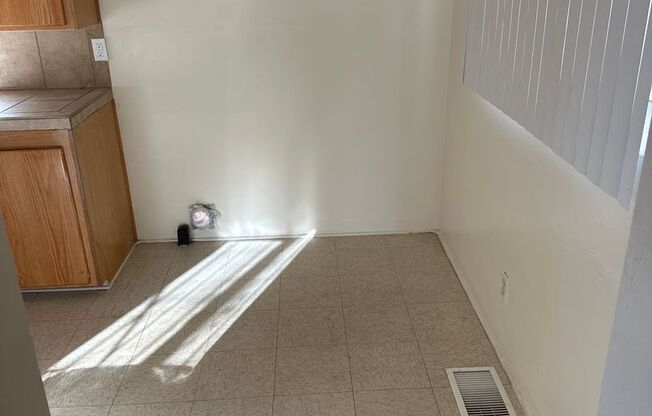 Great Sixplex Near UNM Campus