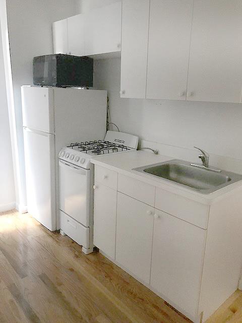 2 beds, 1 bath, $3,500, Unit 2-N