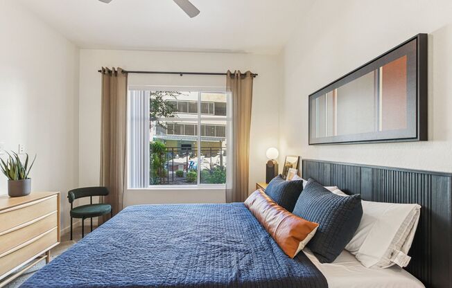 2 beds, 2 baths, 1,038 sqft, $2,080