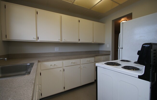 2 beds, 1 bath, 900 sqft, $1,995, Unit 317