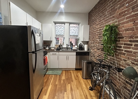 1 bed, 1 bath, $2,675, Unit 3