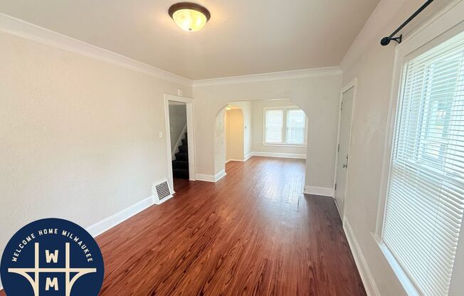 221 W RING ST
