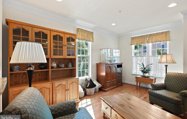 7200 DORCHESTER WOODS LN