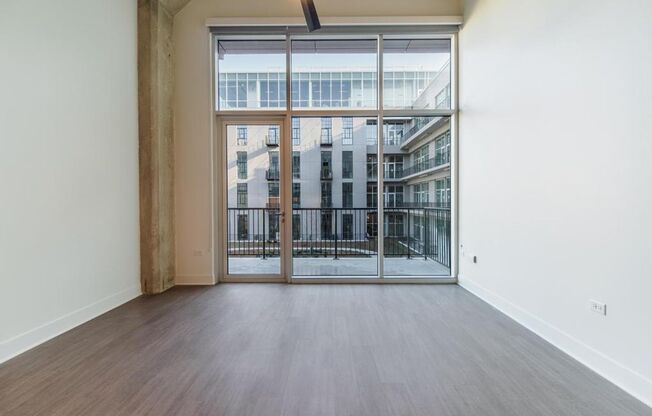 1 bed, 1 bath, 664 sqft, $2,500, Unit Unit 319