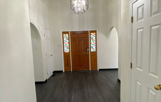 Big and Spacious Four Bedroom Home on the Golf Course!  Mesa School District!
