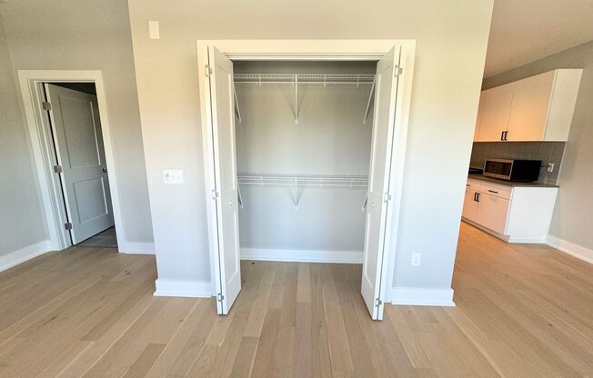 Studio, 1 bath, 505 sqft, $1,800, Unit #213