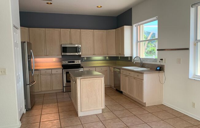 Gorgeous 4 bedroom 3 bath single family home! Gated community West Palm Beach