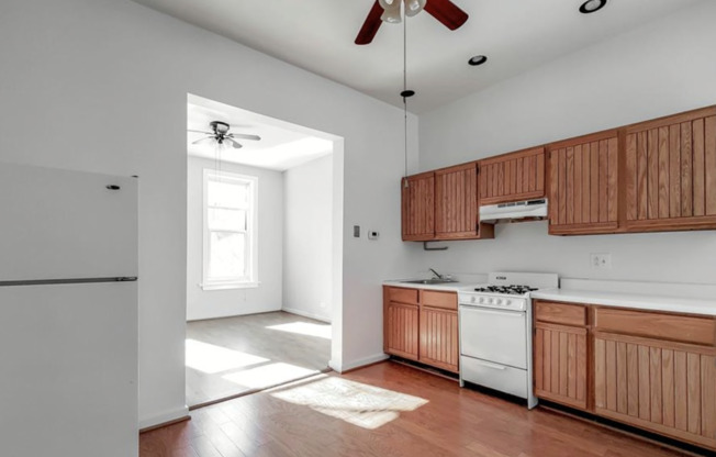 1821 West North Ave.