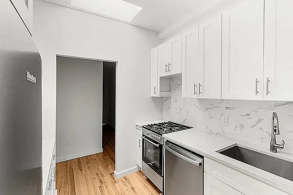238 8 ST