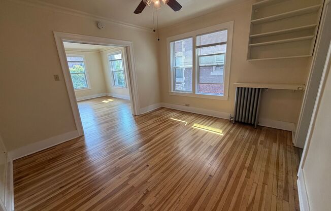 2 beds, 1 bath, 850 sqft, $1,795, Unit 308