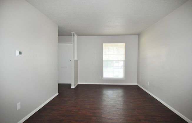 Adorable 3-2-2 near DFW Airport!