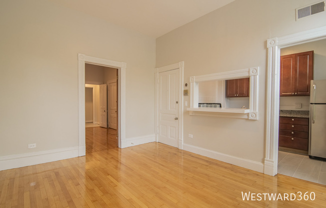2056 N HALSTED