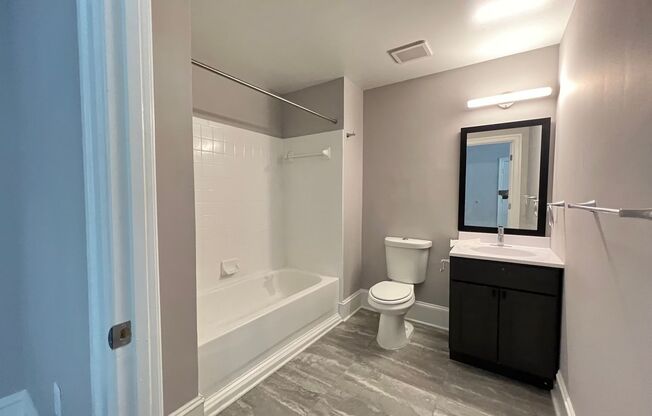 1 bed, 1 bath, 555 sqft, $1,458, Unit 206