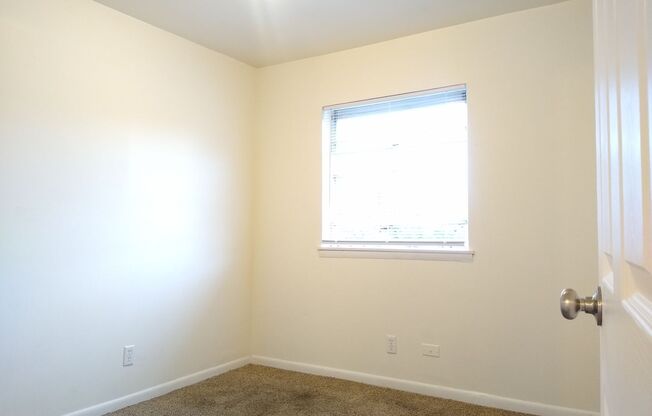 2 beds, 1 bath, 675 sqft, $723, Unit 440 Arter-Unit 16
