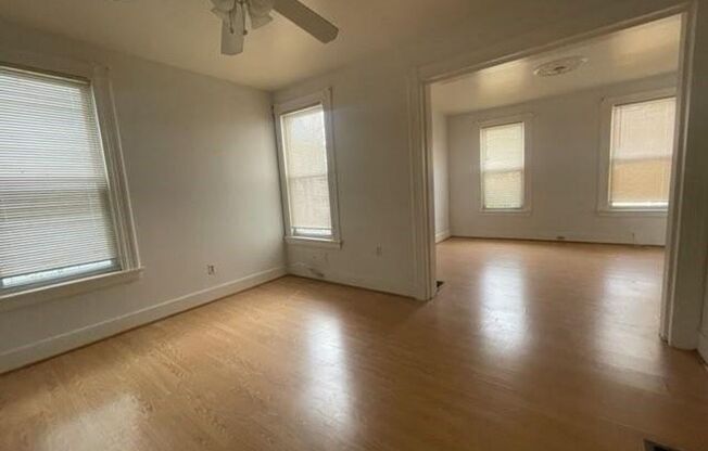 2 beds, 1 bath, 1,600 sqft, $2,200, Unit 113 Winchester Ave Unit 1