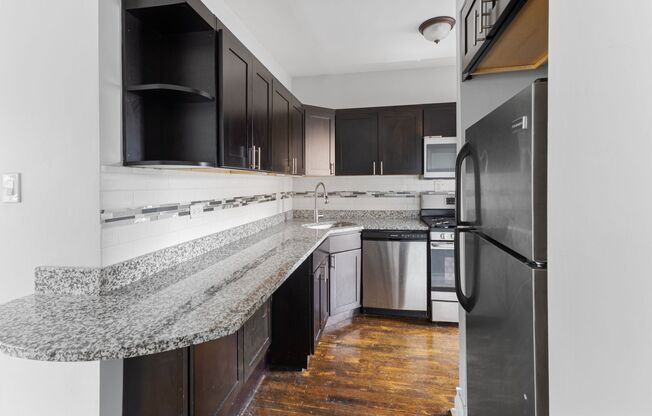 6100 6118 N WINTHROP AVE