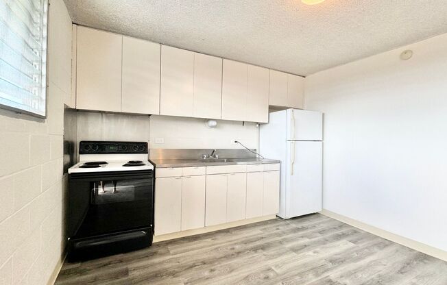 2 beds, 1 bath, $1,700