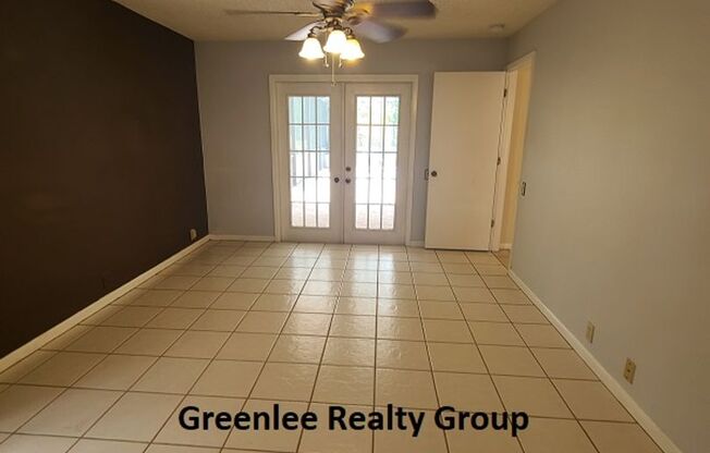 3 beds, 2 baths, $2,300