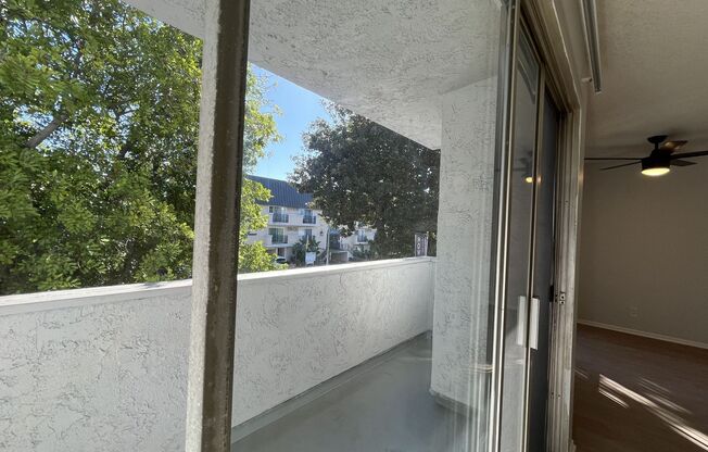 1 bed, 1 bath, 700 sqft, $1,698, Unit 112