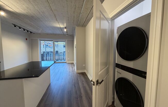 1 bed, 1 bath, 681 sqft, $2,550, Unit 952-309