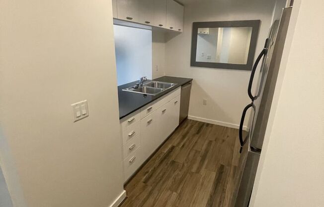 1 bed, 1 bath, $3,495