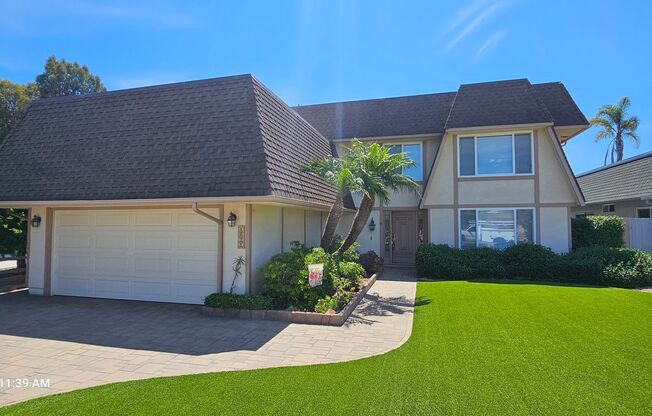 UNIVERSITY CITY / SAN DIEGO - Nice 5 Bedroom / 3 Bath House with POOL.  AVAILABLE NOW!