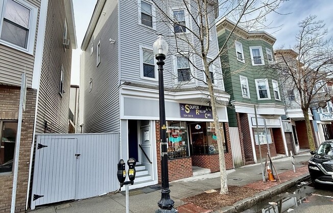 724 Cambridge St.
