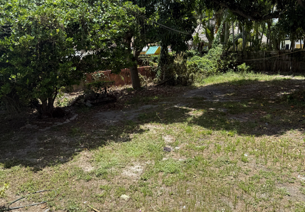 328 S BISCAYNE RIV DR