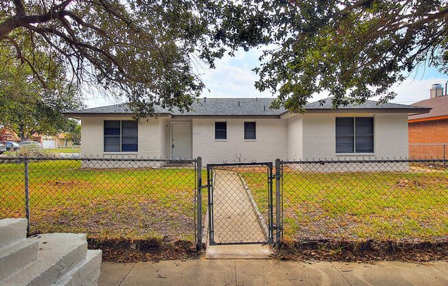 2202 Saxony - 4/bedroom 2/bathroom - $1795/month