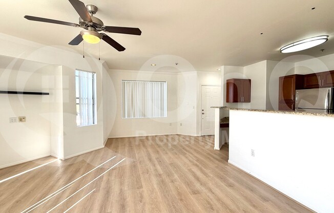 2 beds, 2 baths, 1,083 sqft, $1,595, Unit 2042