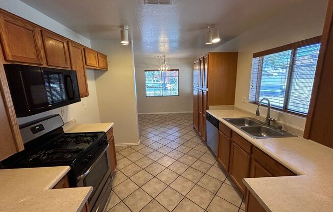 12521 W MYER LN