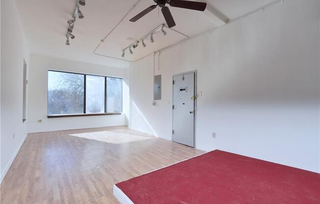 Studio, 1,800 sqft, $2,999, Unit 2