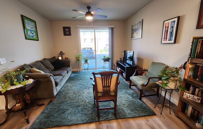 1 bed, 1 bath, 785 sqft, $1,495, Unit 124-115